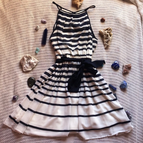 Papaya Dress - Picture 5 of 8